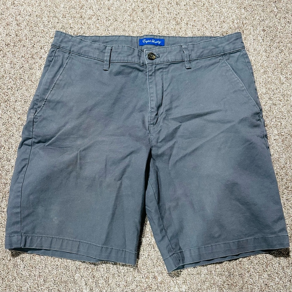 Men’s gray flat front shorts